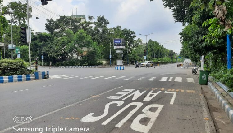 নিস্তব্ধ রাজ্য-৩ : হেস্টিংস মোড়।